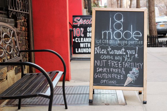 Signage outside A La Mode Shoppe