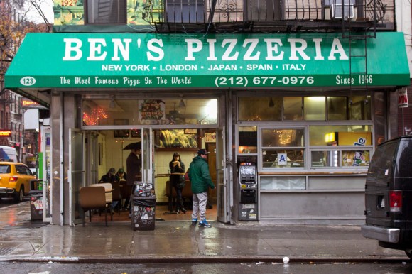 The storefront of Ben's Pizzeria