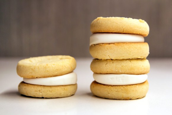 Three crème brulée Sweet Middles